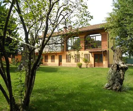 Cascina Tra Le Vecchie Vigne Con Piscina * Canale