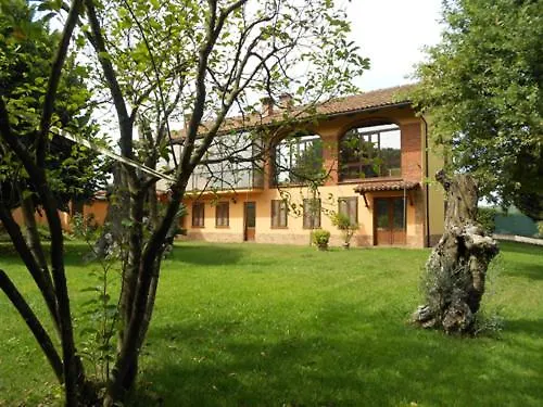 Cascina Tra Le Vecchie Vigne Con Piscina * Canale
