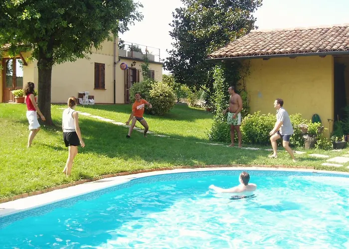Dom wakacyjny Cascina Tra Le Vecchie Vigne Con Piscina *