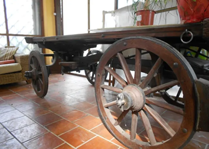 度假居 Cascina Tra Le Vecchie Vigne Con Piscina *