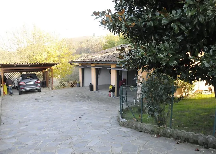 Cascina Tra Le Vecchie Vigne Con Piscina *